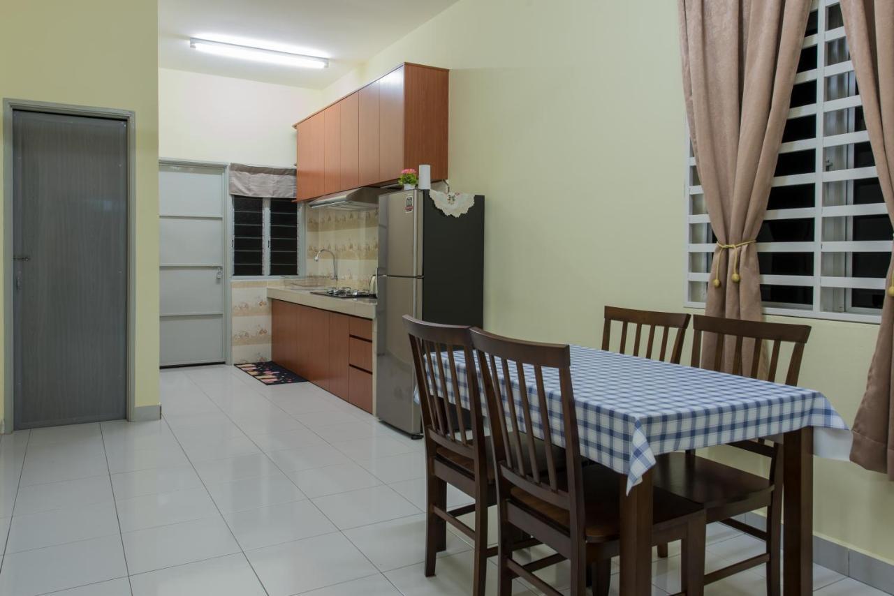 Zai Ham Homestay Pusing Luaran gambar